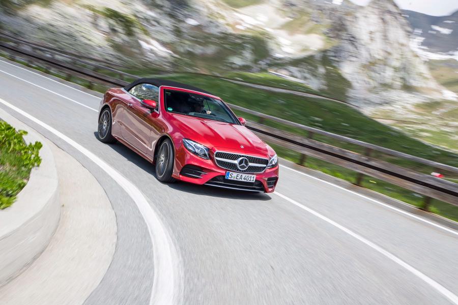  Mercedes-Benz E300 AMG Line Cabriolet 2017 года  (WW) (фото 13 из 32)